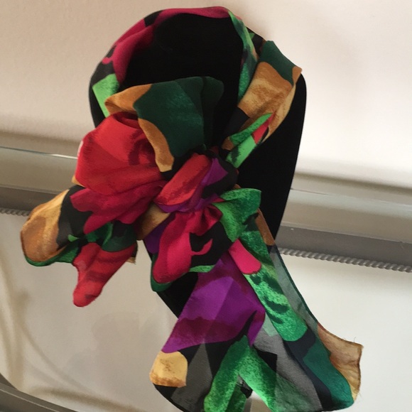 Scarf - Picture 4 of 5